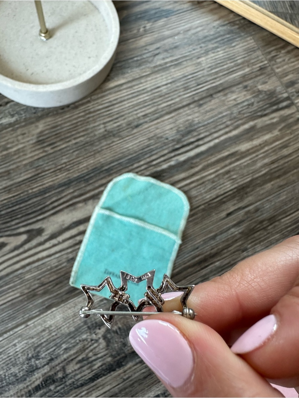 Vintage Tiffany & Co. Sterling Silver 3 Star brooch - - Picture 3 of 6